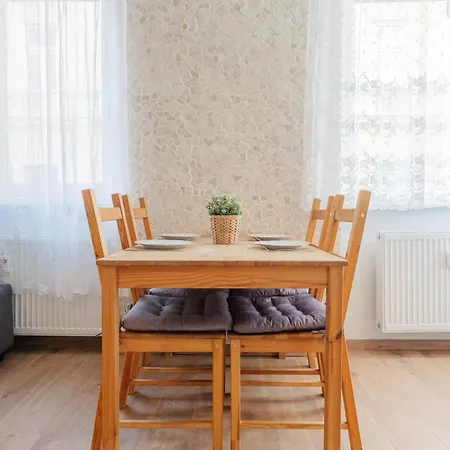 Old Town 1br Near Main Square Appartamento Bratislava